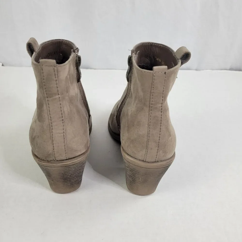 Chelsea Moreland Ankle Booties Taupe Side Zip Chunky‎ Heel Boots Casual